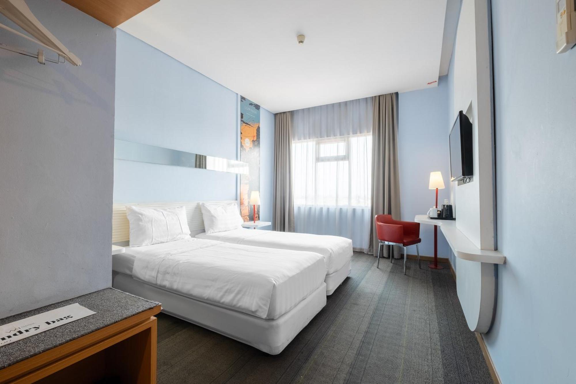 Luminor Hotel Metro Indah - Bandung By Wh Cicadas Extérieur photo